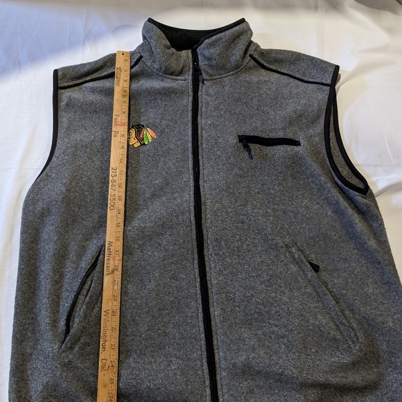 Puma zippered fleece sweater vest men's XL Chicago Blackhawks logo - Picture 7 of 7